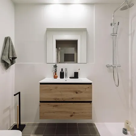 Yaki - 2 Bedrooms And Balcony In Eixample Dreta Appartamento