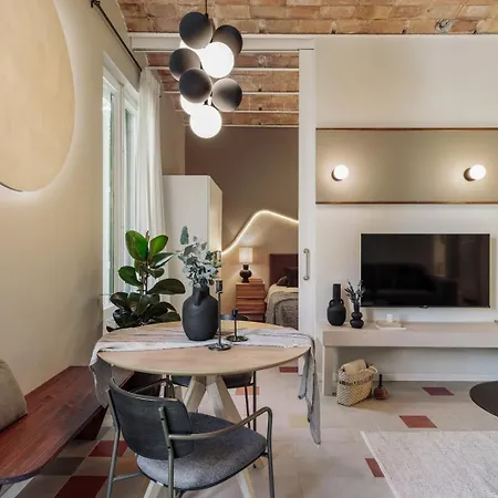 Yaki - 2 Bedrooms And Balcony In Eixample Dreta 아파트 바르셀로나